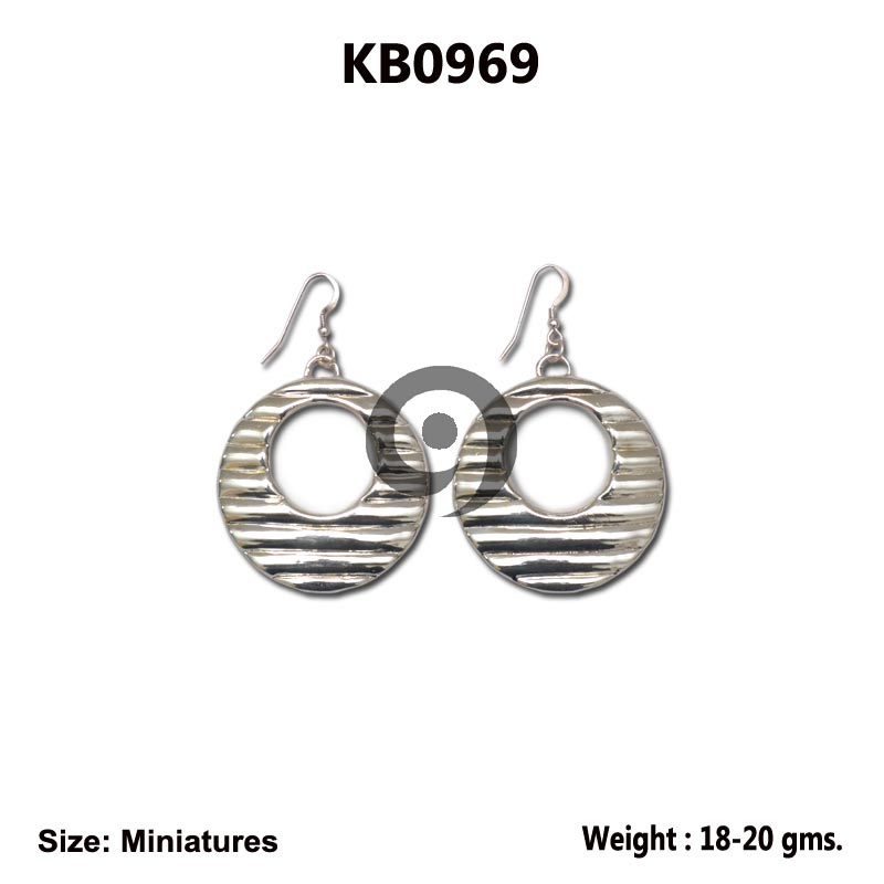 EARRING