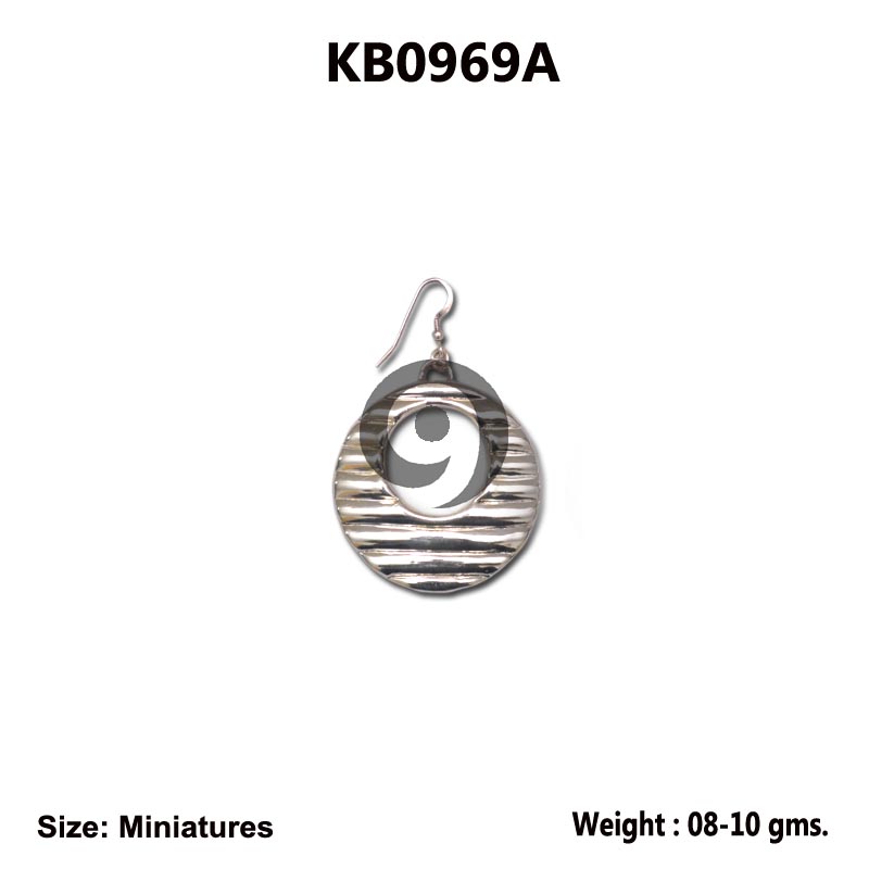 EARRING